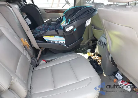 2010 Nissan Armada Platinum z USA, uszkodzony, nr VIN 5N1BA0NF5AN609278